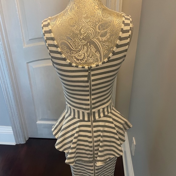 BEBE GREY/WHITE STRIPE  Peplum Style Dress w/Back Zip Closures,  XS - Picture 8 of 15